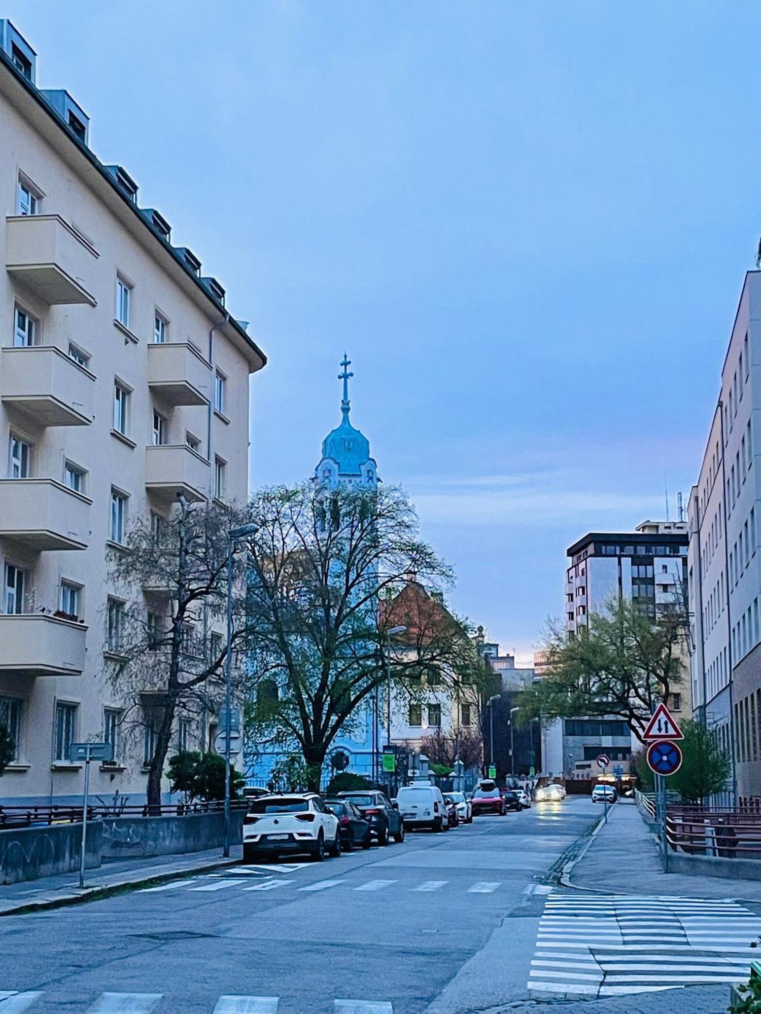 Blue Church Views - Central, Quiet, Bright - 4Th Floor Corner Apartment 125M2 Bratislava Exterior foto